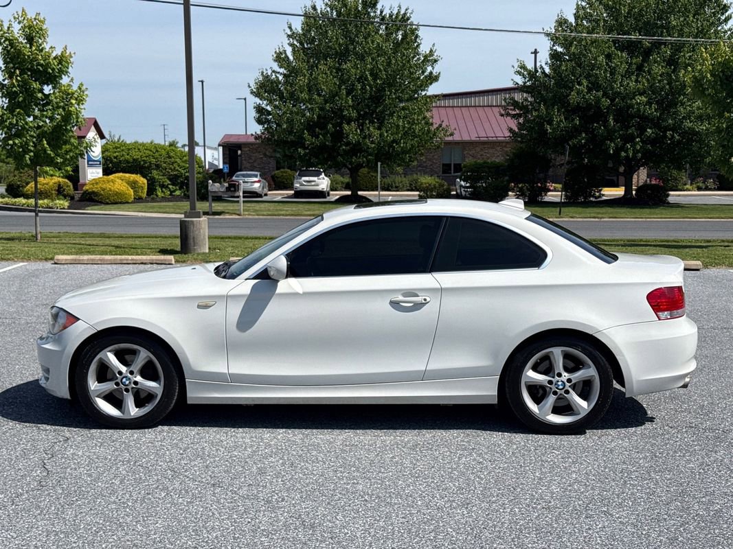 Used 2011 BMW 128i Coupe RWD image 4