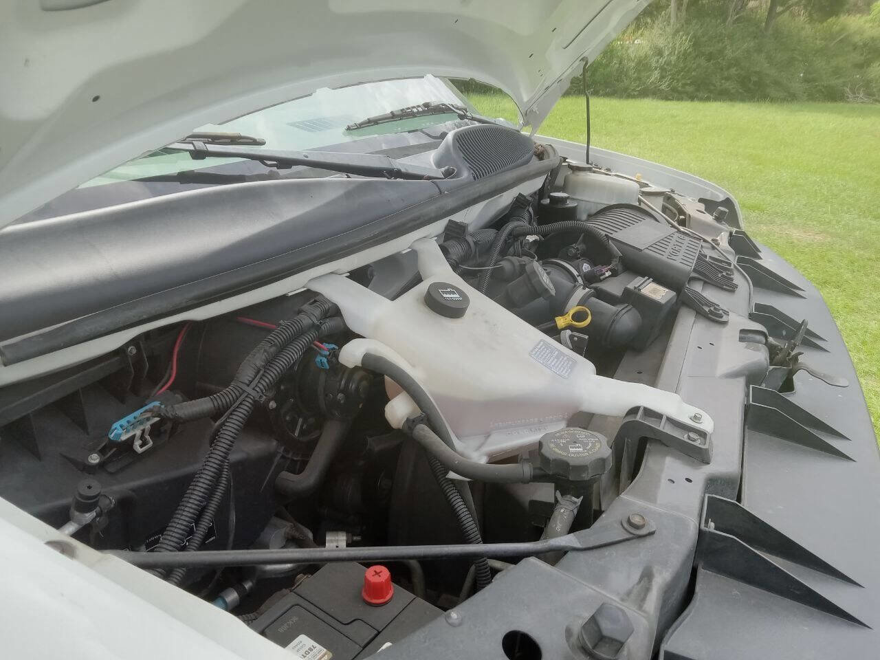 Used 2013 Chevrolet Express 2500 w/ Cold Climate Package image 29