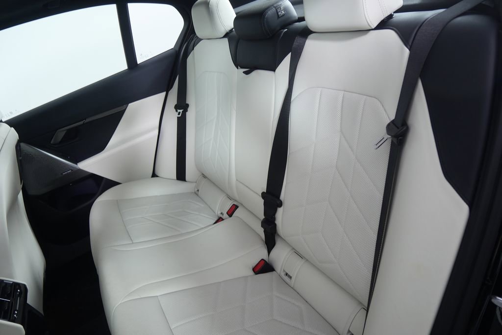 Certified 2024 BMW 540i xDrive w/ Premium Package image 13