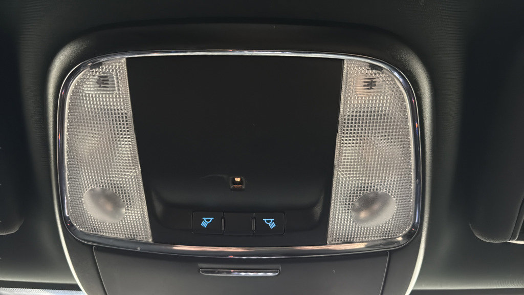 Used 2021 Jeep Grand Cherokee Laredo image 27