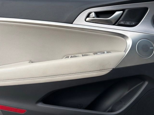 Used 2019 Genesis G70 3.3T Advanced w/ Elite Package image 13