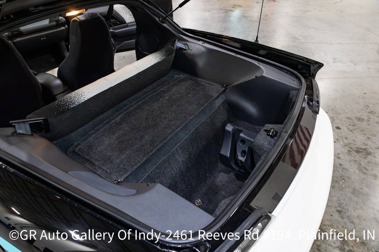 Used 1993 Chevrolet Camaro Z28 RWD image 40