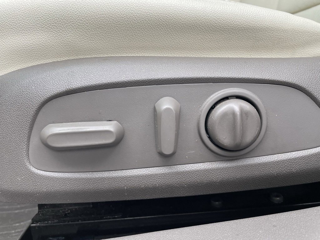 Used 2021 Chevrolet Malibu Premier image 10