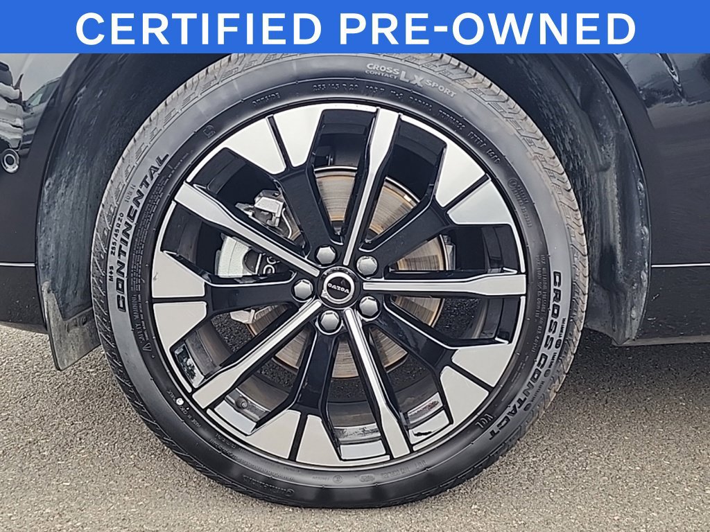 Certified 2026 Volvo XC60 B5 Plus AWD/4WD image 29