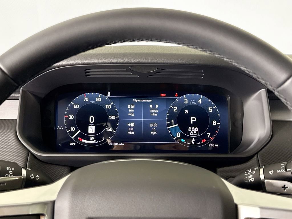 Used 2025 Land Rover Discovery Dynamic SE image 10