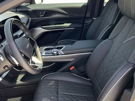 New 2026 Cadillac Lyriq V w/ Exterior Carbon Fiber Package AWD/4WD image 21