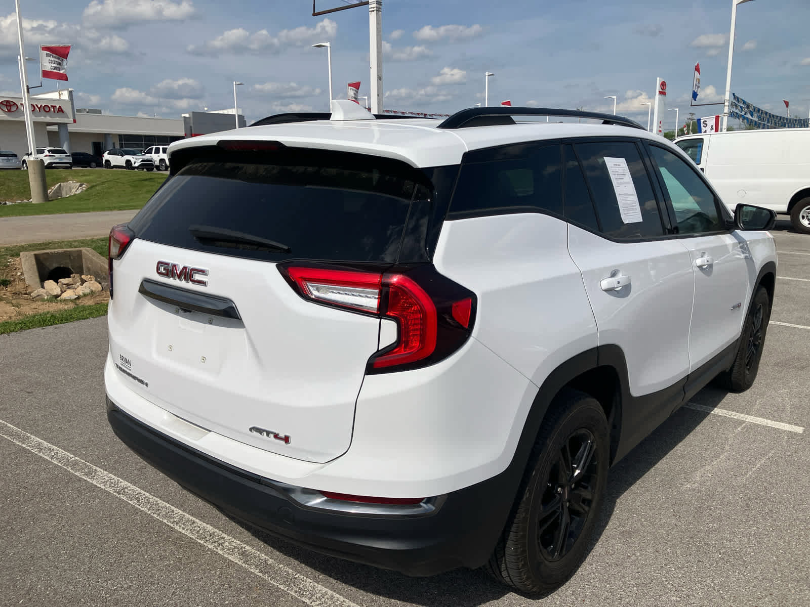 Used 2023 GMC Terrain AT4 w/ Infotainment Package II AWD/4WD image 7