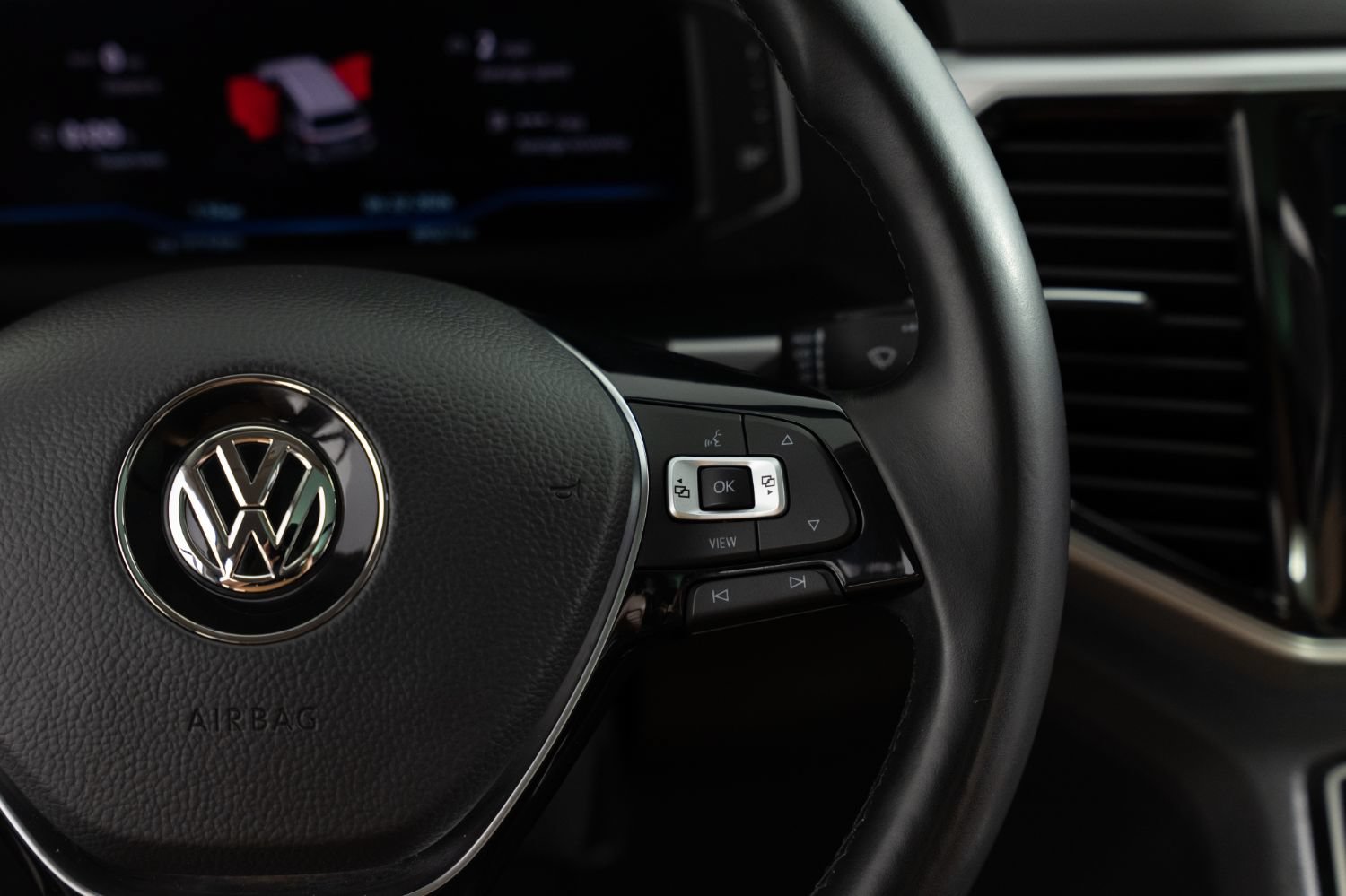 Used 2019 Volkswagen Atlas SEL Premium AWD/4WD image 36