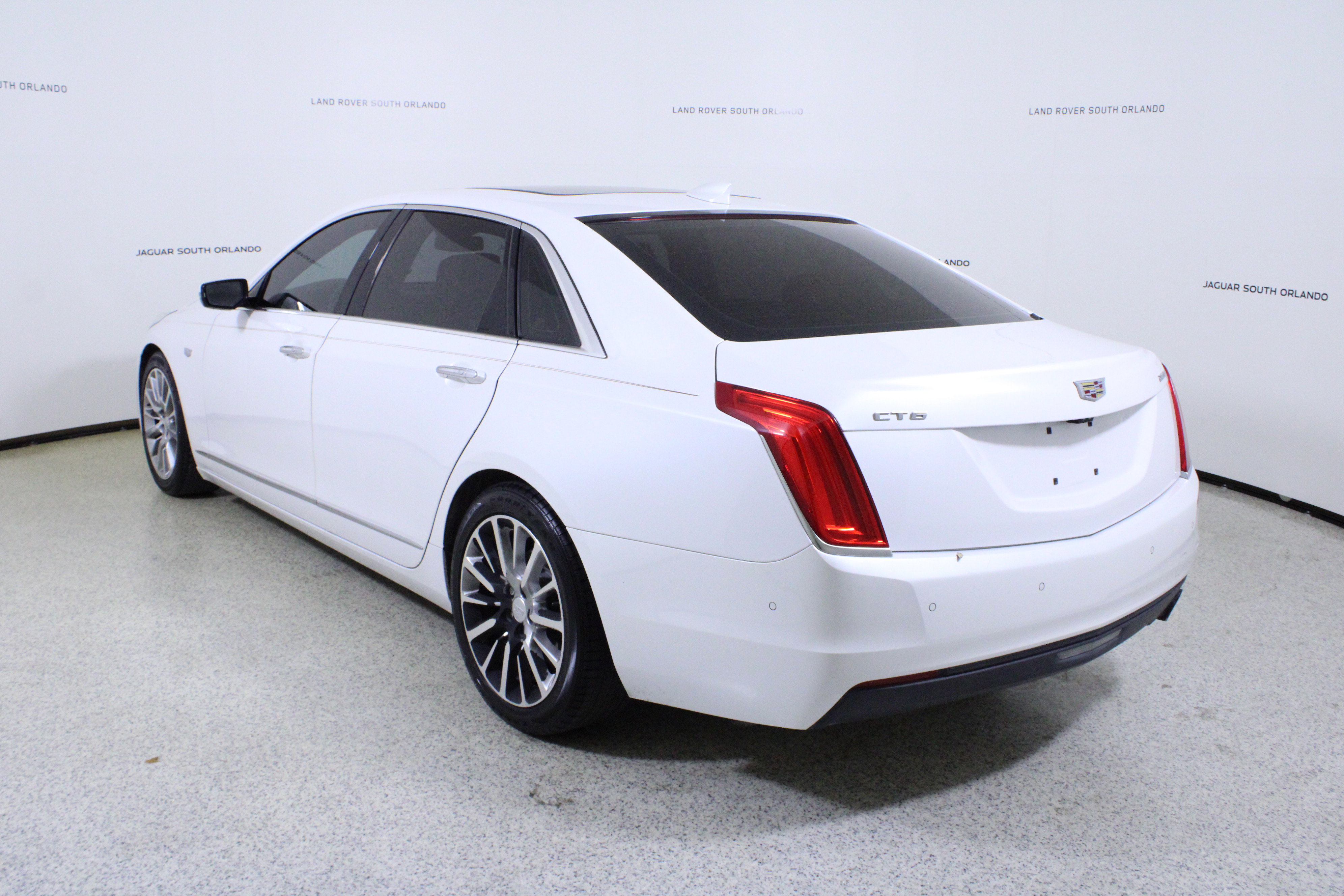Used 2016 Cadillac CT6 Luxury image 5