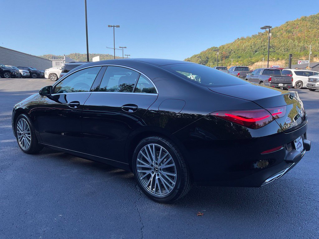 Used 2025 Mercedes-Benz CLA 250 4MATIC image 4