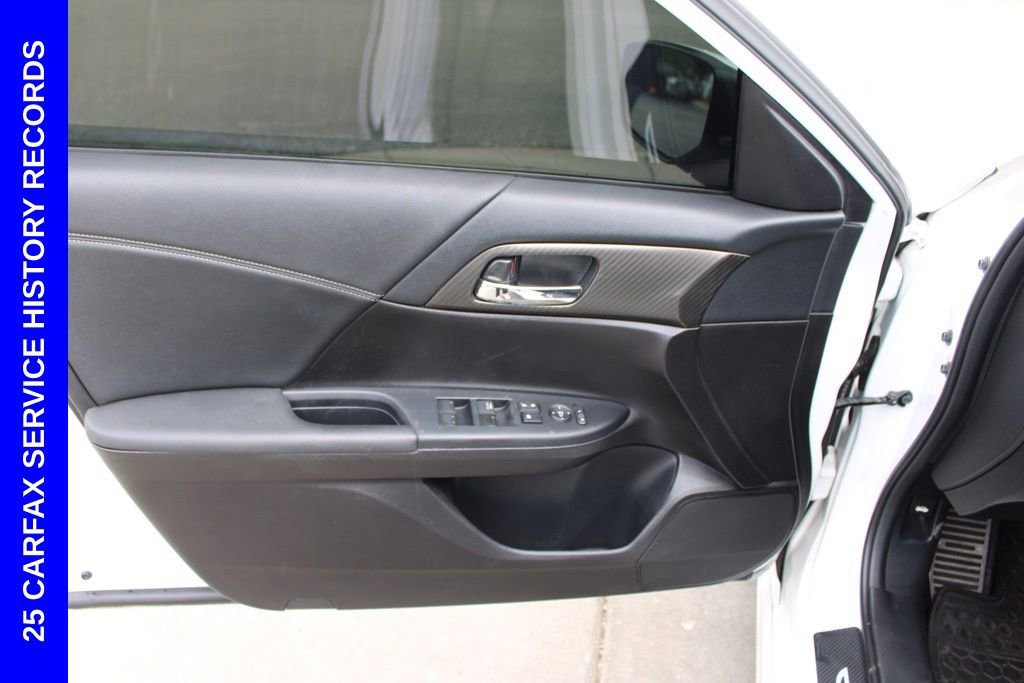 Used 2016 Honda Accord Sport image 17