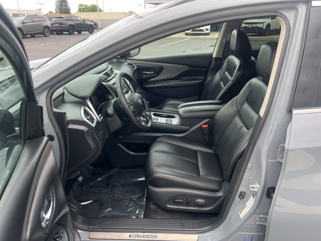 Used 2024 Nissan Murano SV w/ SV Midnight Edition Package AWD/4WD image 24
