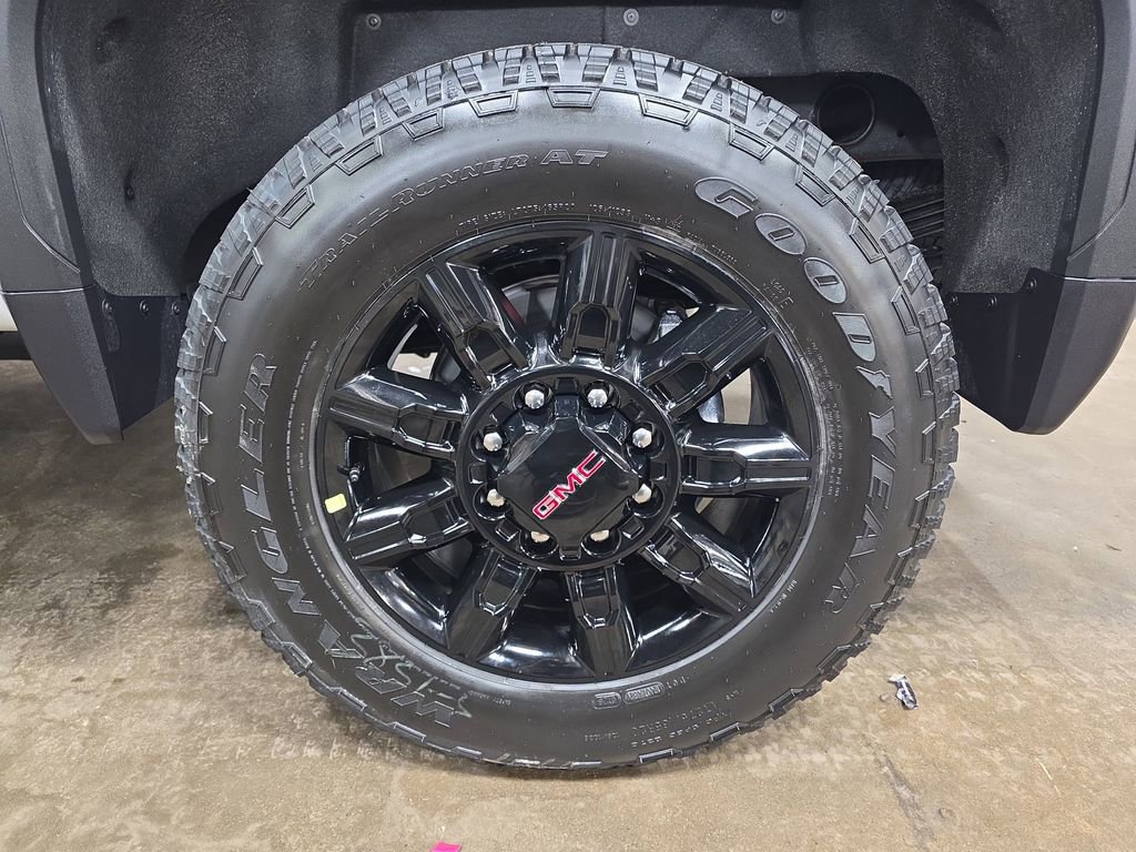 New 2026 GMC Sierra 2500 AT4 w/ AT4 Premium Plus Package image 35