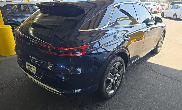 Used 2025 Genesis Electrified GV70 w/ Prestige Package AWD/4WD image 3