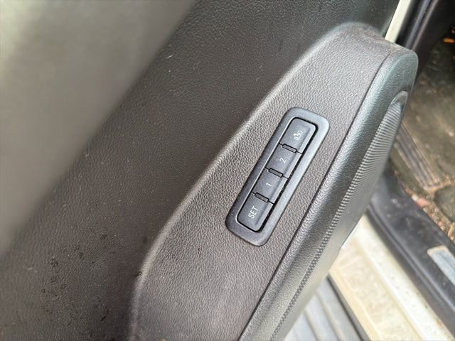 Used 2015 Chevrolet Tahoe LT image 12