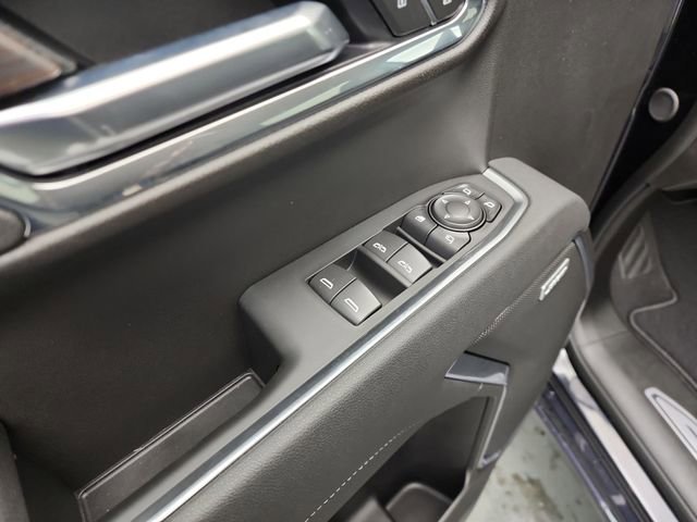 New 2026 GMC Sierra 1500 SLT w/ SLT Convenience Package image 16