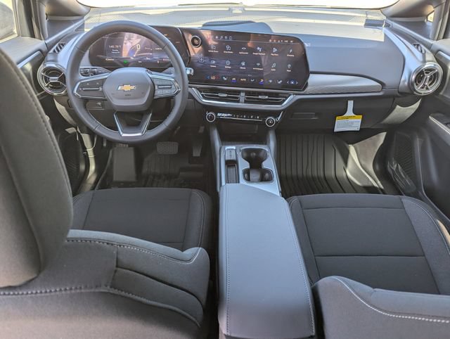 New 2026 Chevrolet Equinox EV LT w/ Comfort Package AWD/4WD image 5