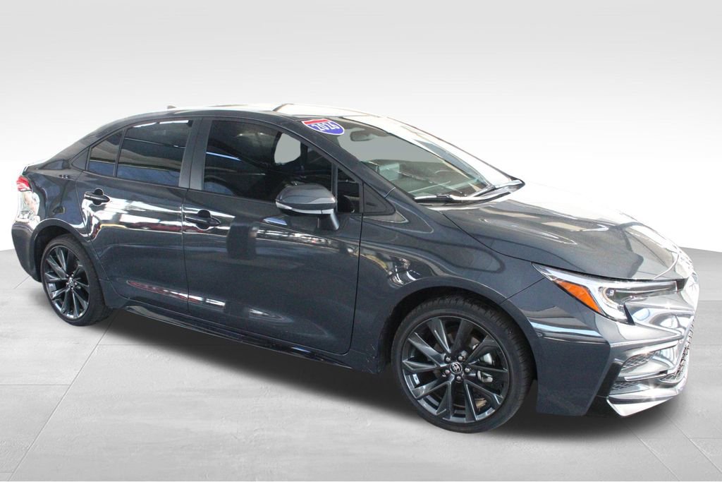 Certified 2026 Toyota Corolla SE w/ SE Package FWD image 18