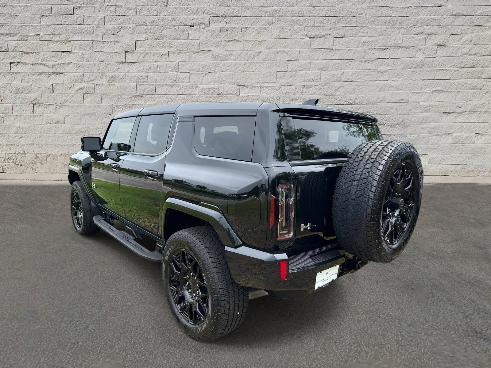 Used 2024 GMC Hummer EV 2X w/ LPO, Illumination Package AWD/4WD image 7