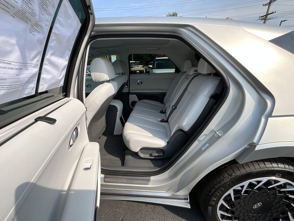 Used 2024 Hyundai Ioniq 5 Limited AWD/4WD image 21