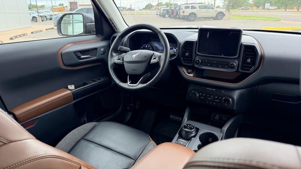 Used 2023 Ford Bronco Sport Outer Banks AWD/4WD image 13