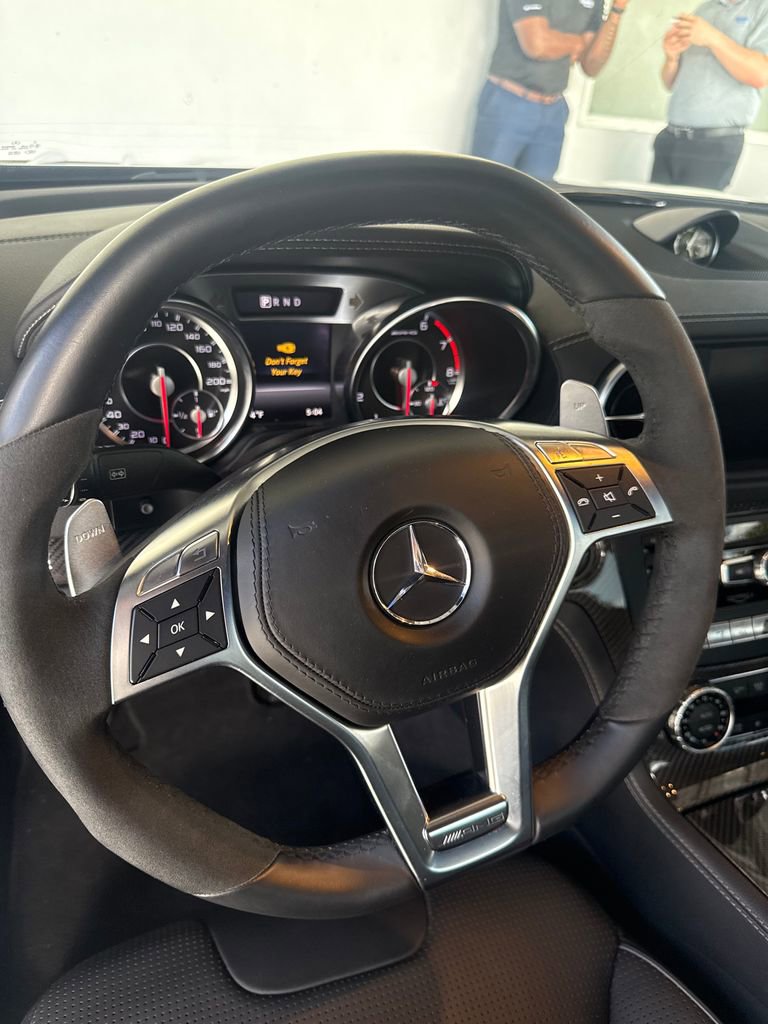 Used 2014 Mercedes-Benz SL 63 AMG image 25