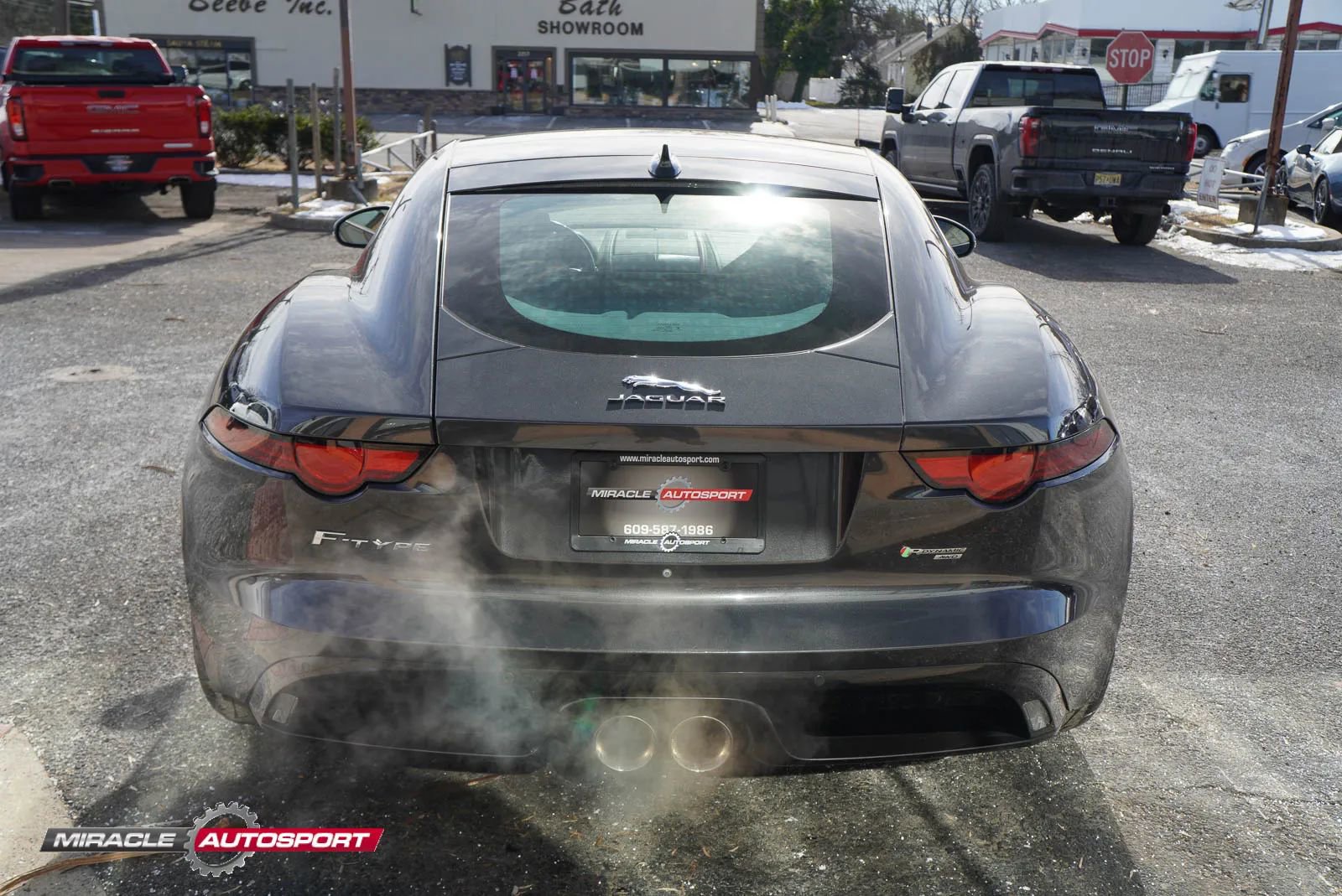 Used 2018 Jaguar F-TYPE R-Dynamic AWD/4WD image 6