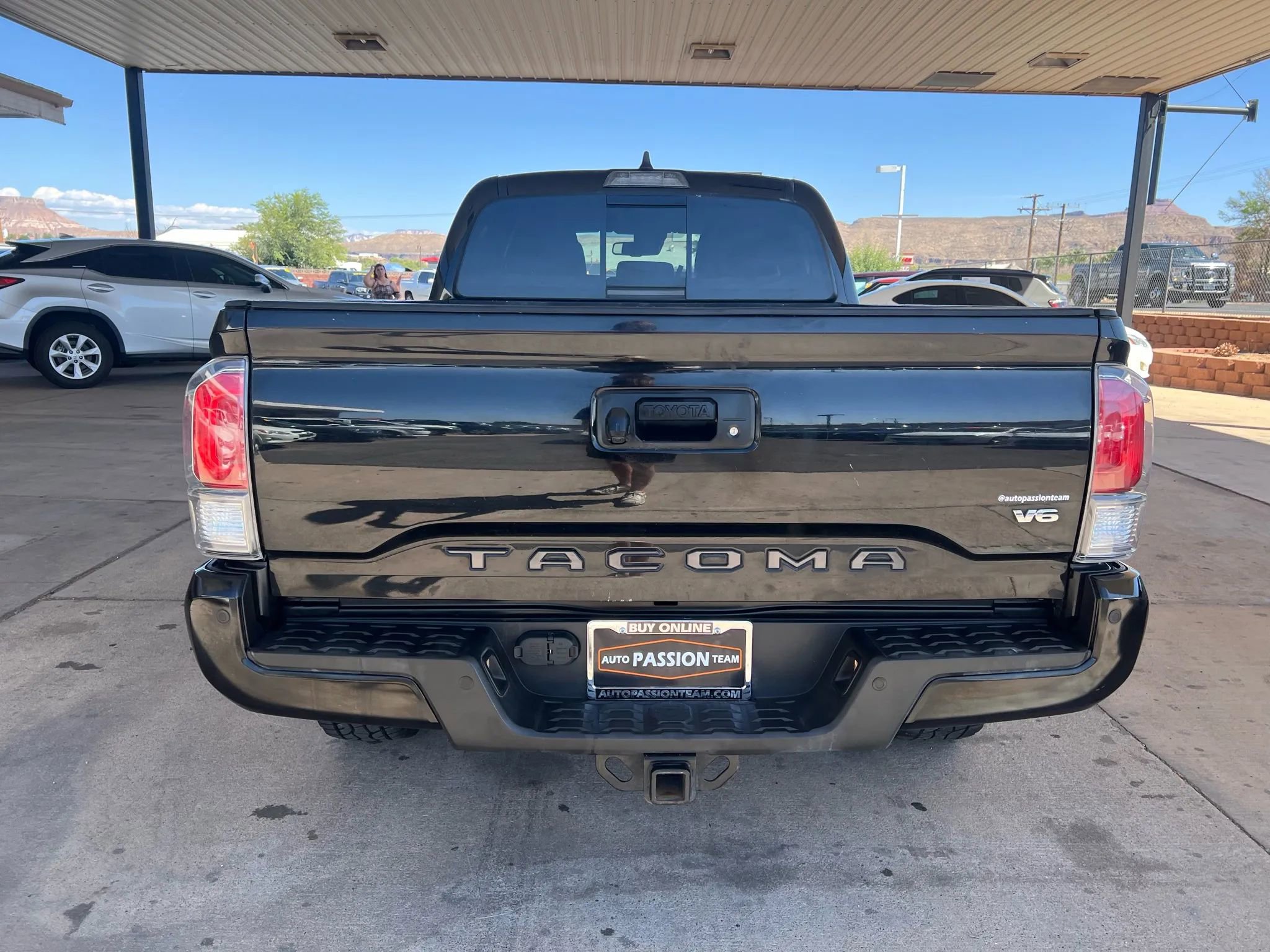 Used 2021 Toyota Tacoma TRD Off-Road image 6