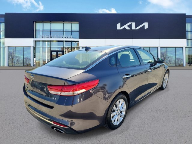 Used 2018 Kia Optima EX w/ Premium Package FWD image 4