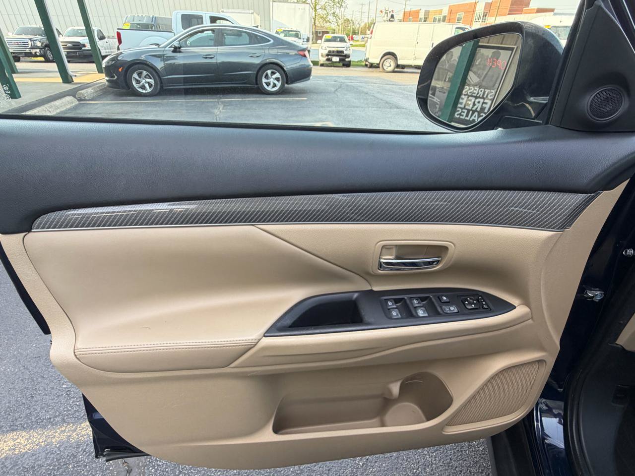 Used 2020 Mitsubishi Outlander SEL FWD image 18