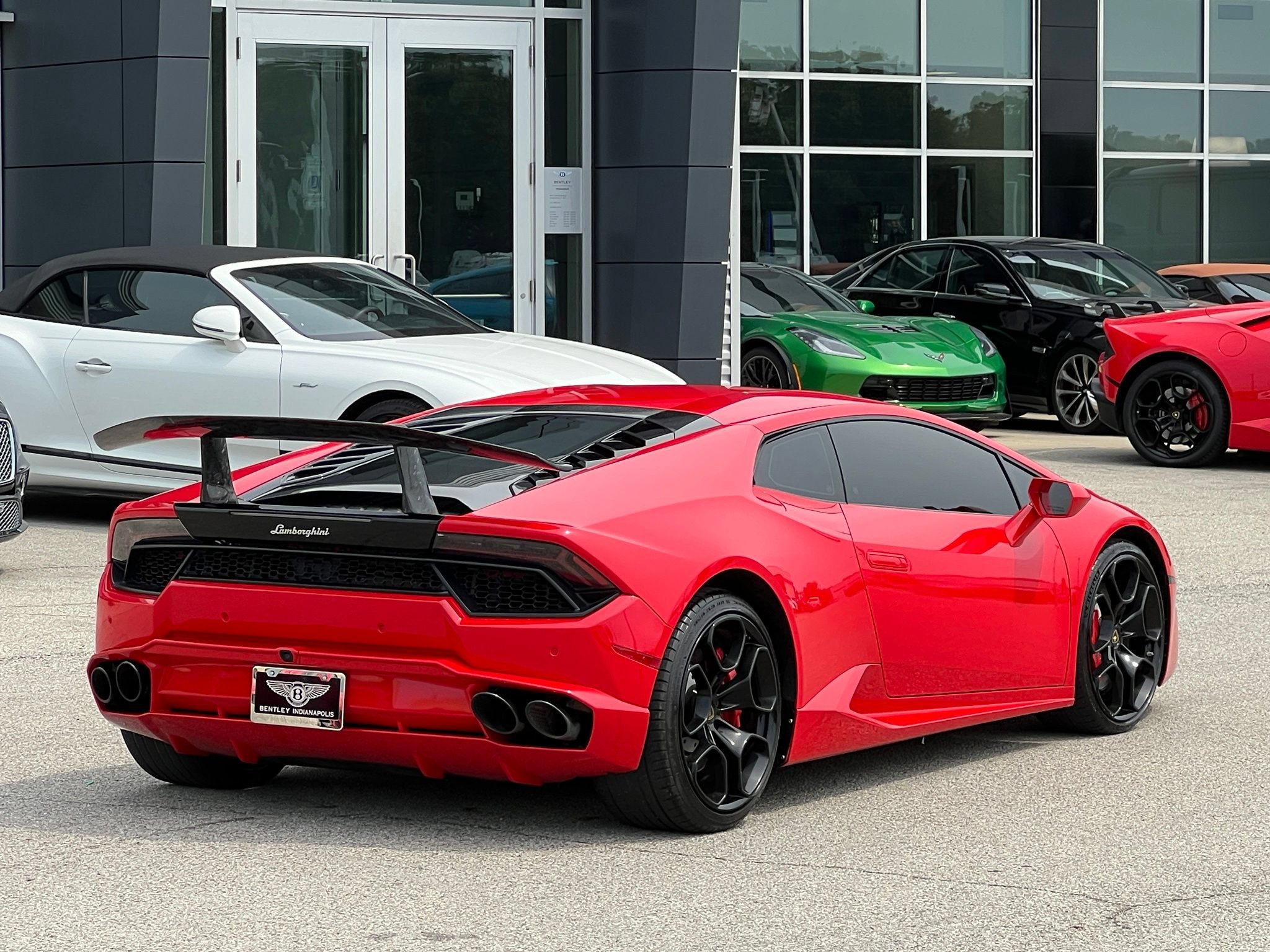 Used 2016 Lamborghini Huracan LP 580-2 RWD image 3