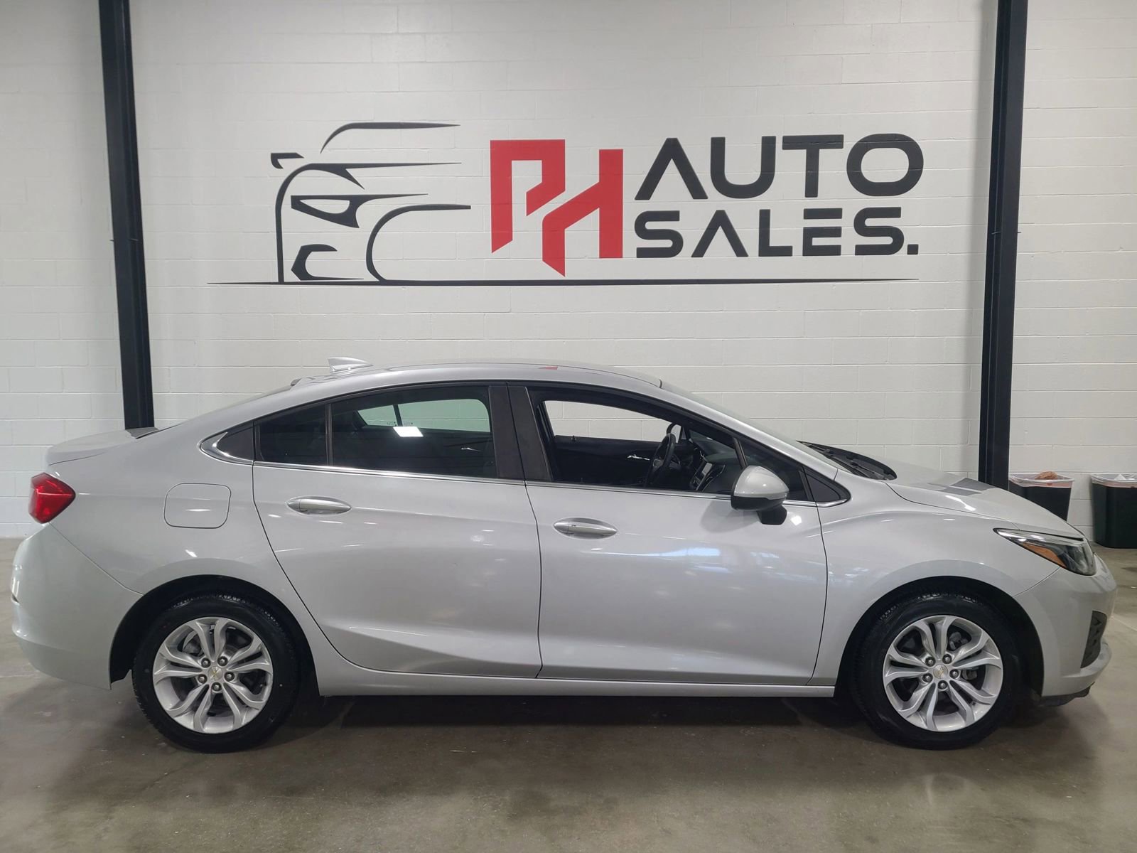 Used 2019 Chevrolet Cruze LT