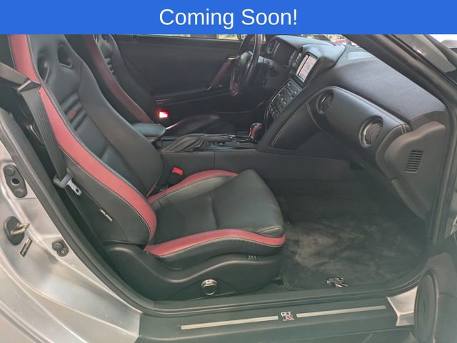 Used 2015 Nissan GT-R Black Edition image 10