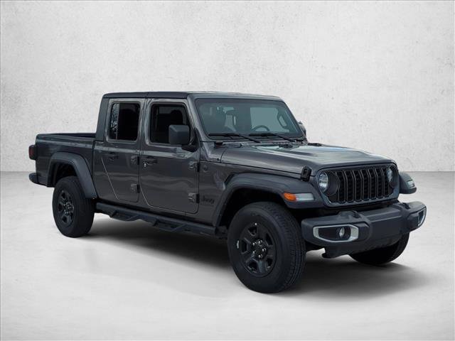 Used 2024 Jeep Gladiator Sport image 3