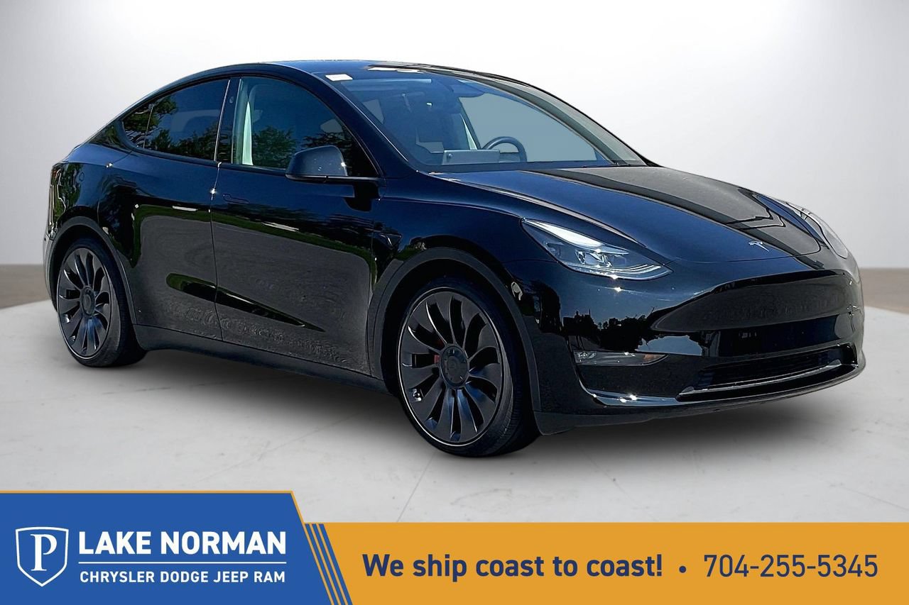 Used 2025 Tesla Model Y Performance AWD/4WD image 1