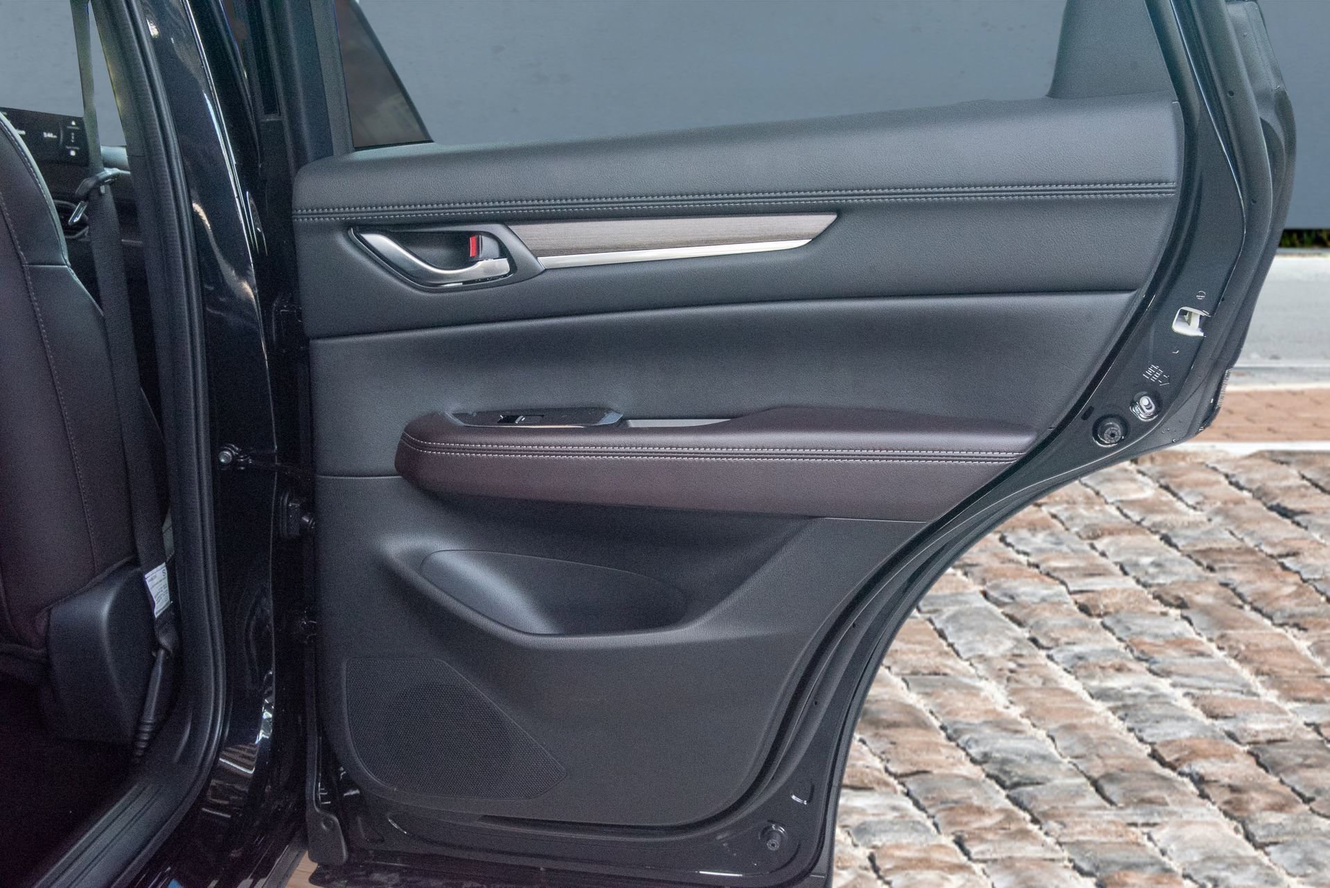 Used 2025 MAZDA CX-5 Signature image 16