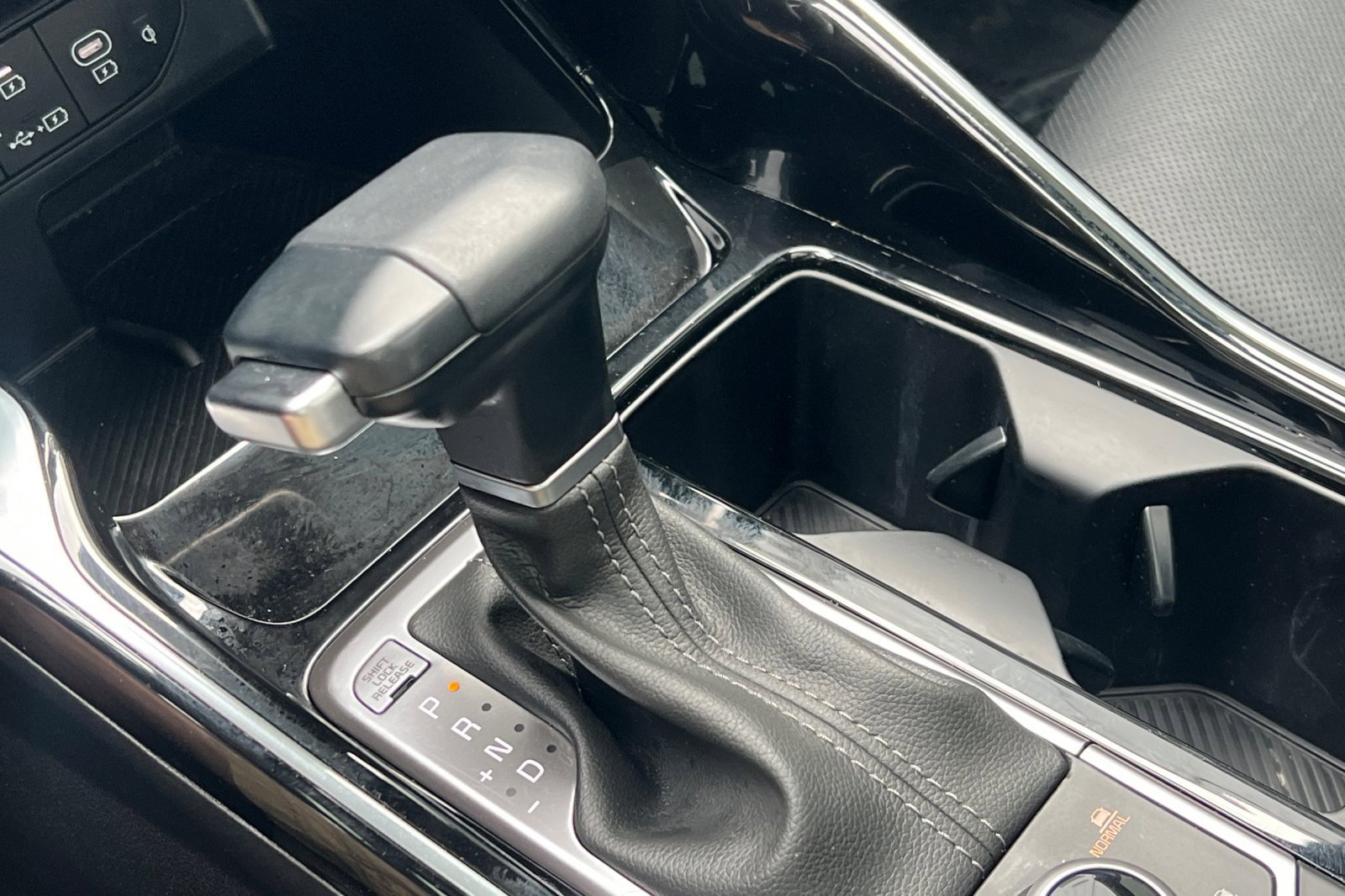 Used 2025 Kia Sorento SX Prestige image 19