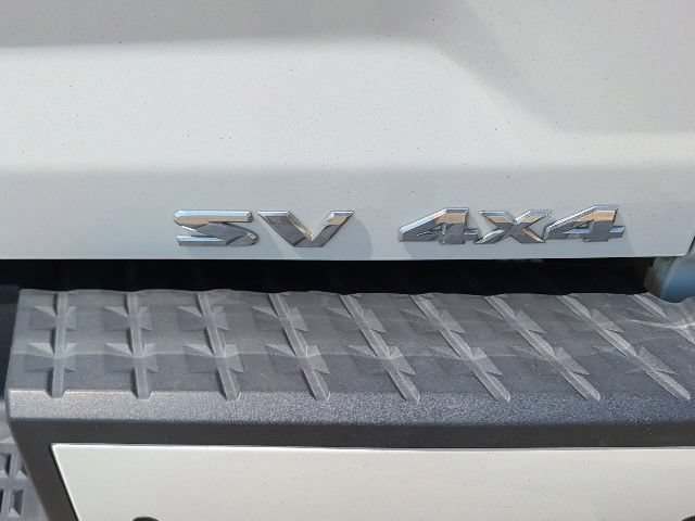 Used 2022 Nissan Titan SV AWD/4WD image 12