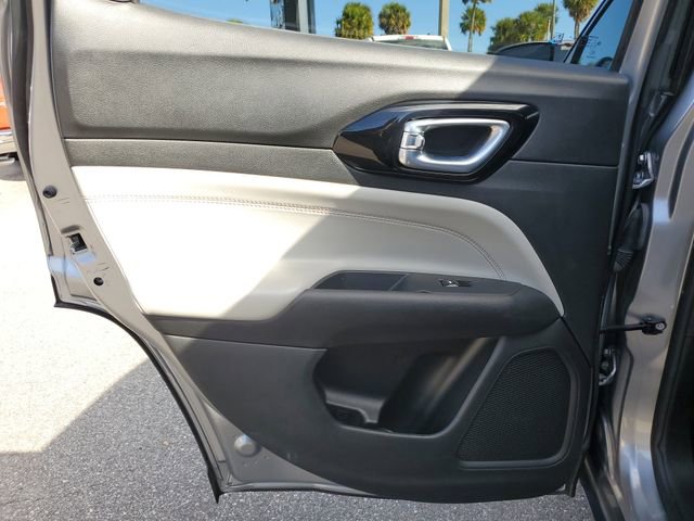 Used 2023 Jeep Compass Limited image 14