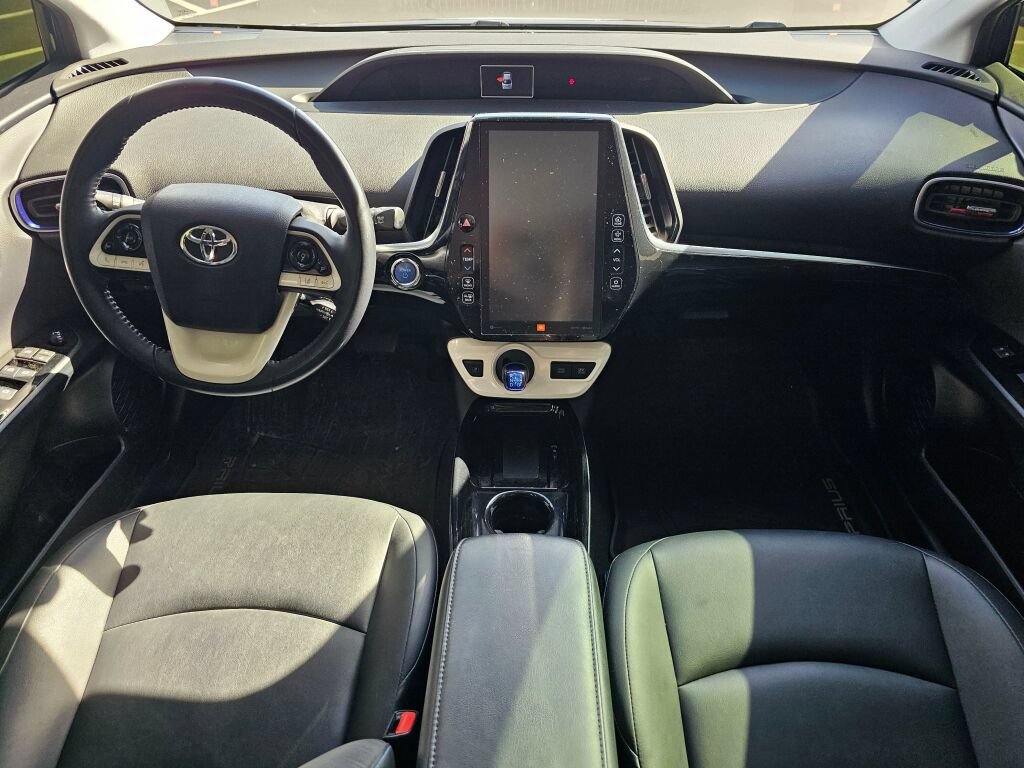 Used 2018 Toyota Prius Four Touring w/ Appearance Package FWD image 17