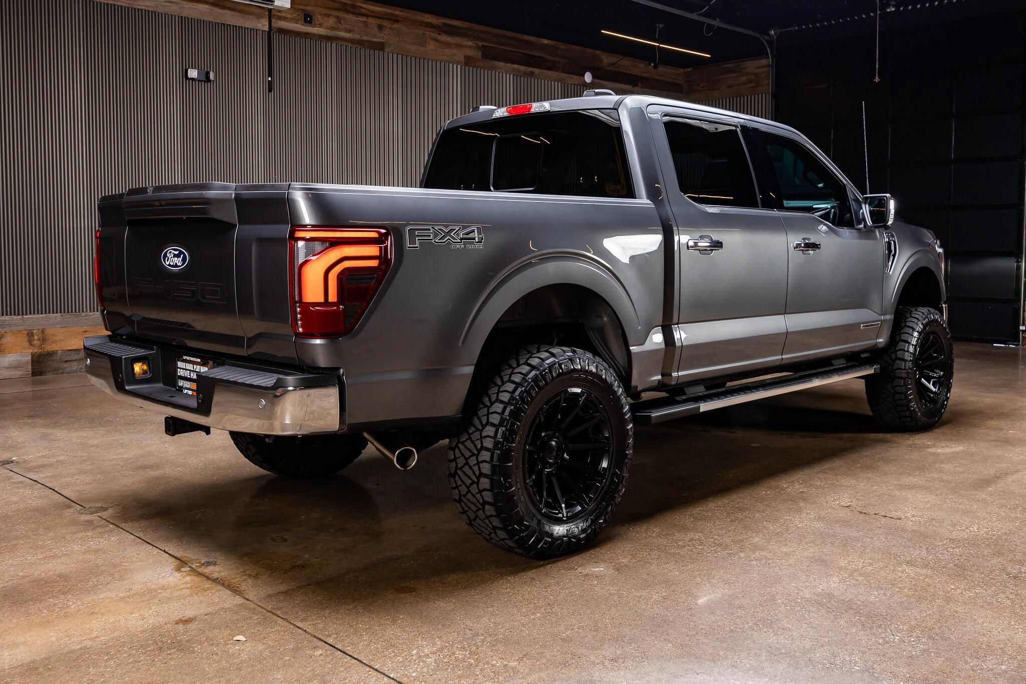 Used 2025 Ford F150 Lariat w/ Equipment Group 502A High AWD/4WD image 10