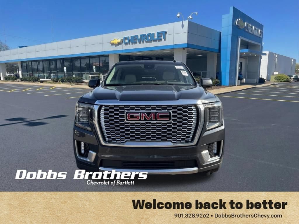 Used 2021 GMC Yukon Denali w/ Denali Ultimate Package AWD/4WD image 2