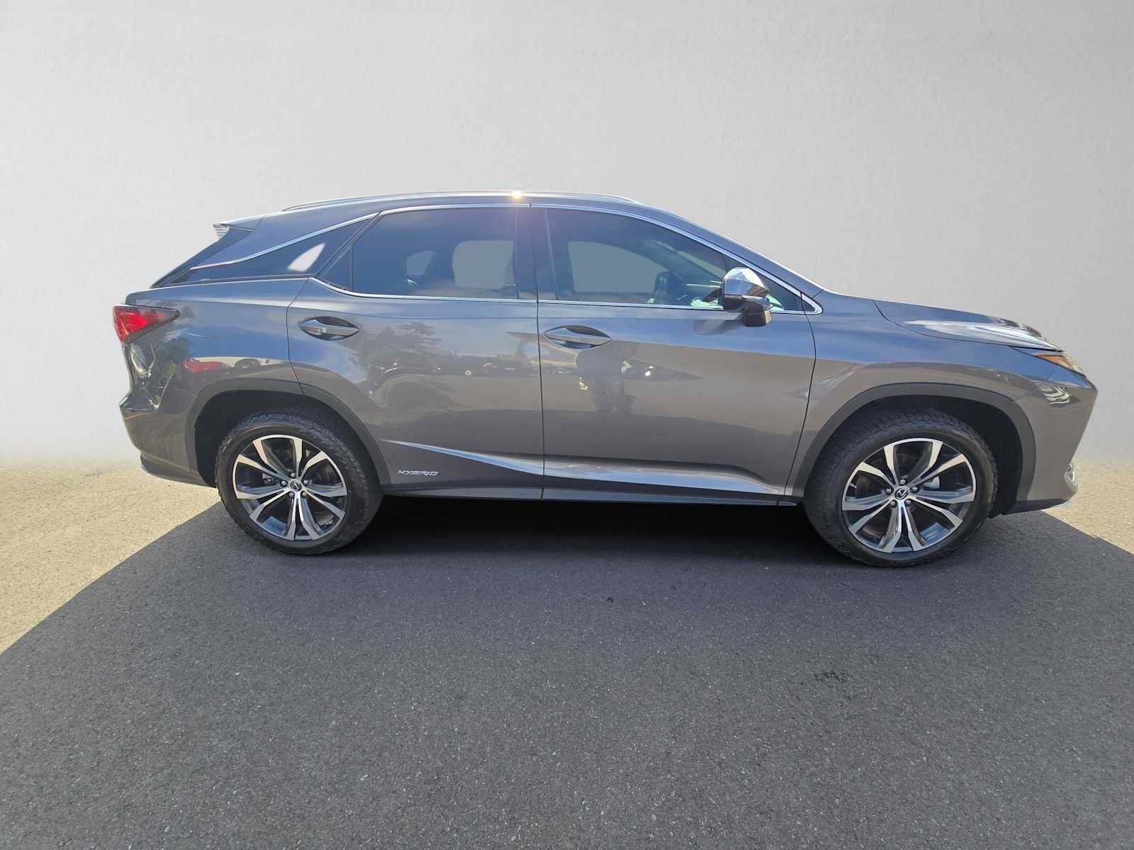 Used 2022 Lexus RX 450h AWD w/ Premium Package image 2