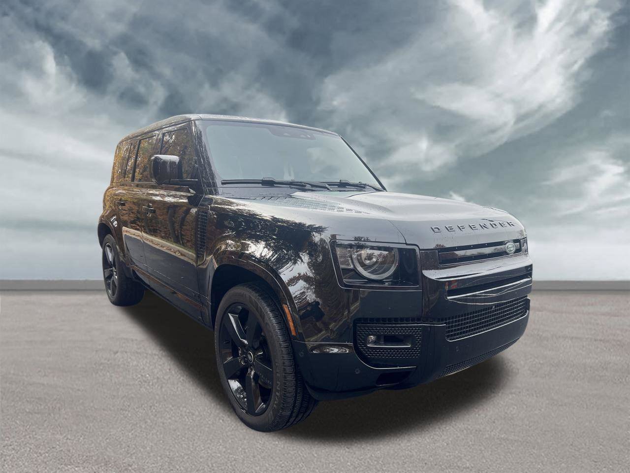 Used 2024 Land Rover Defender 110 V8 AWD/4WD image 7