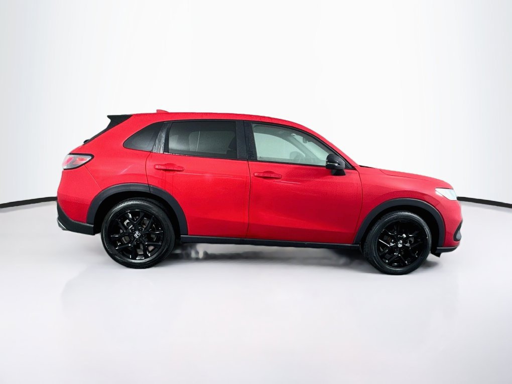 Used 2024 Honda HR-V Sport image 11
