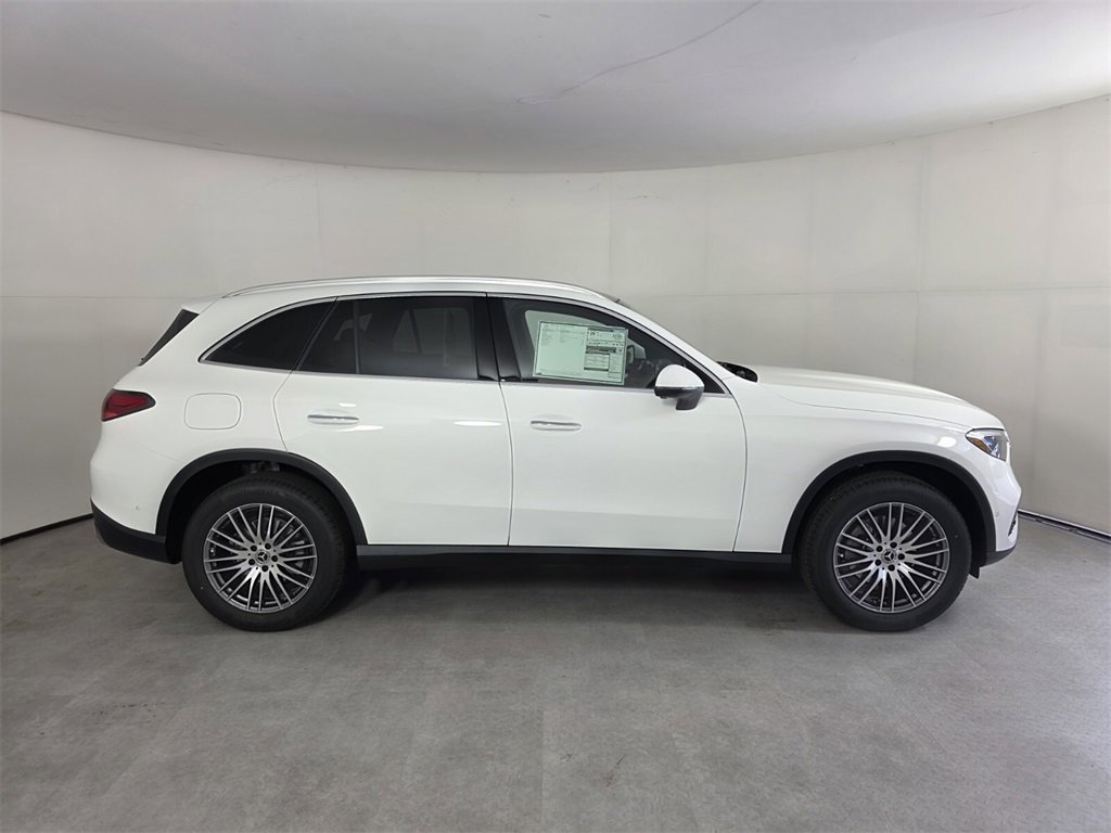 New 2026 Mercedes-Benz GLC 300 4MATIC image 3