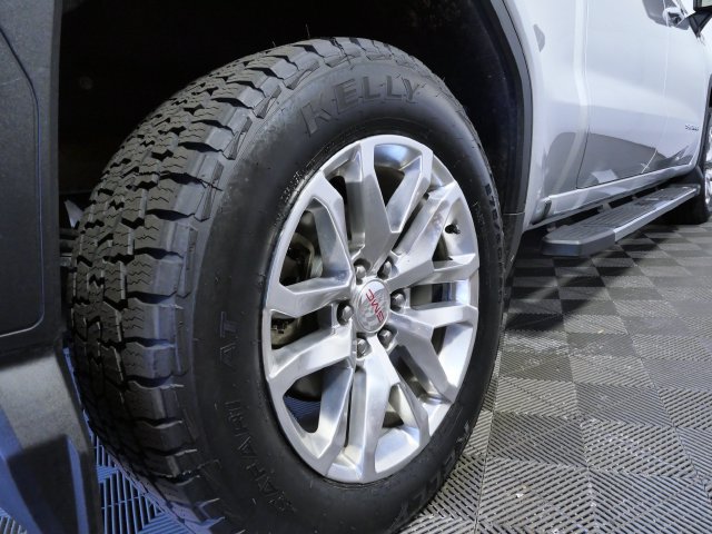 Used 2019 GMC Sierra 1500 SLT w/ SLT Premium Package AWD/4WD image 9