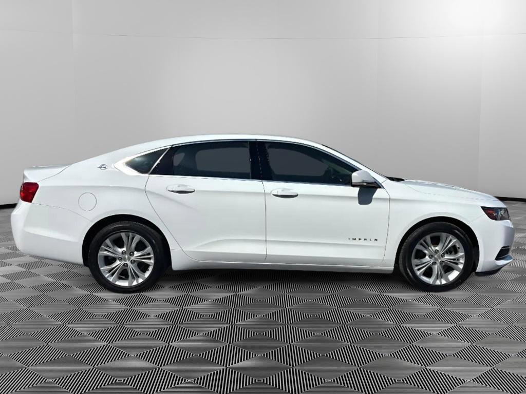 Used 2015 Chevrolet Impala LT w/ Convenience Package image 6