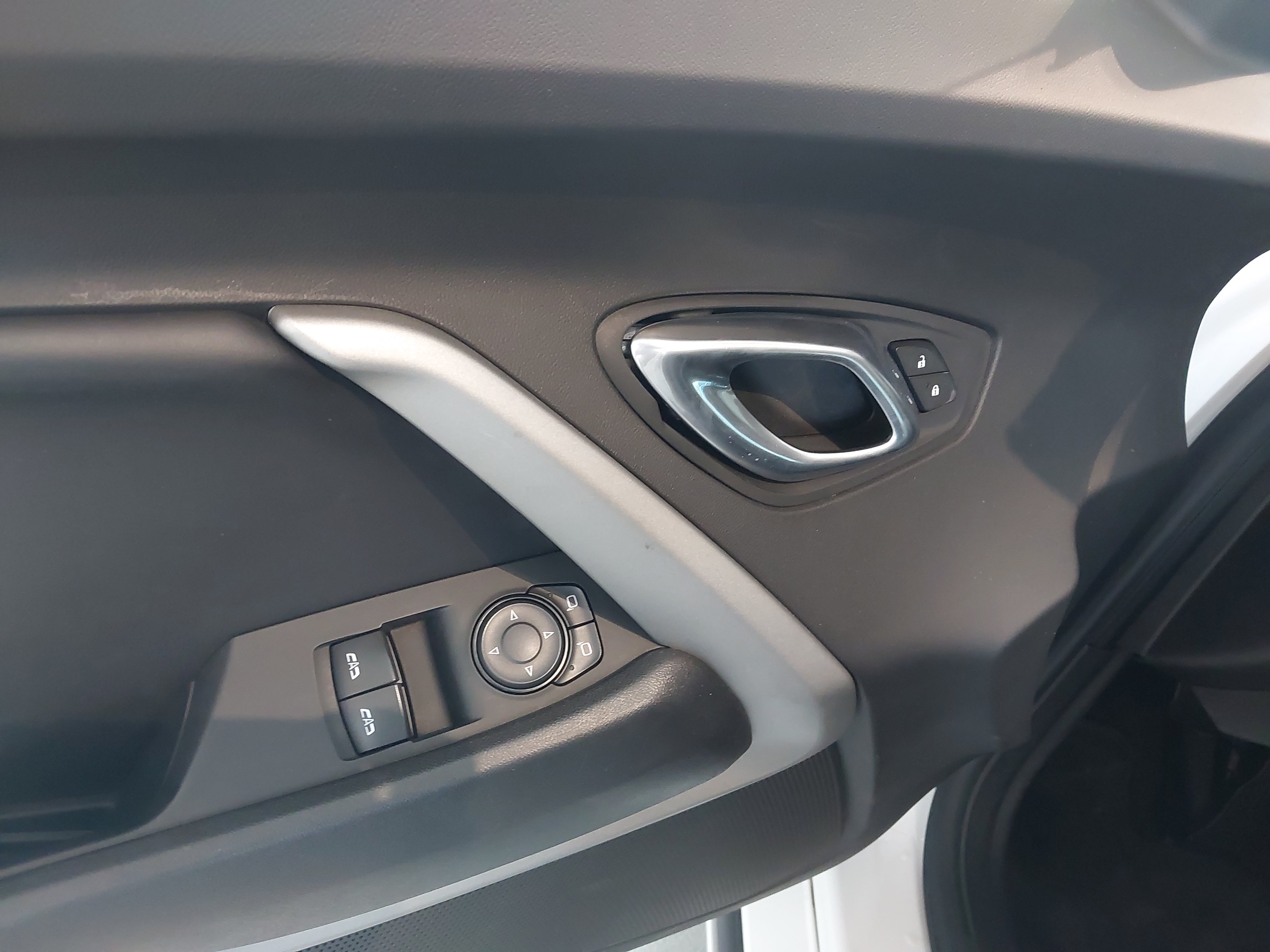 Used 2018 Chevrolet Camaro LT w/ RS Package RWD image 26