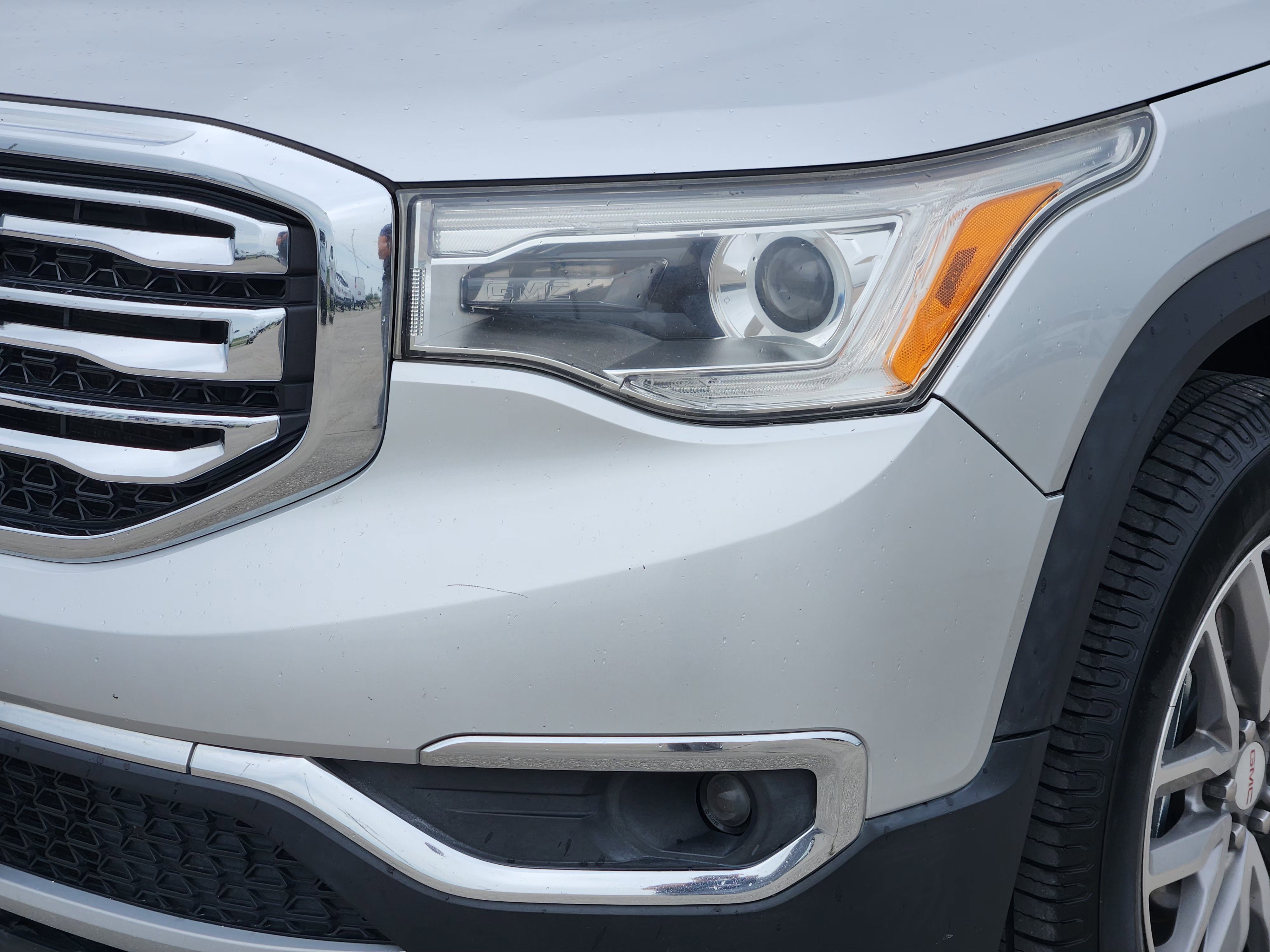 Used 2018 GMC Acadia SLE w/ Driver Alert Package I FWD image 8